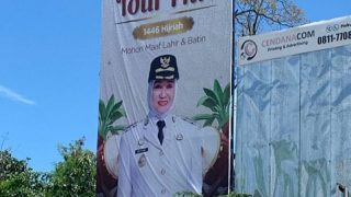 Tanpa Uang APBD Natuna, Cen Sui Lan Menyapa Konstituen di Batam Lewat Baliho Raksasa