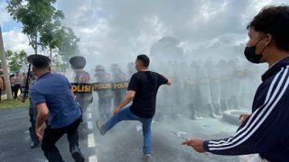 Menjelang May Day 2025, Pasukan Polres Bintan Diserang Serikat Pekerja