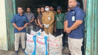 Pemkab Natuna Menyalurkan 149,3 Ton Pupuk Bersubsidi, Petani Penerima Harus Memenuhi Syarat Berikut