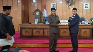 Wabup Karimun Rocky Marciano Bawole Menyampaikan RPJMD 2025-2029 ke Dewan