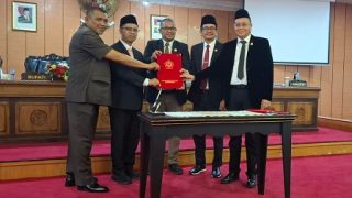 Bupati dan DPRD Karimun Meneken Nota Kesepakatan Ranwal RPJMD 2025-2029