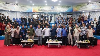Nyanyang Ajak Mahasiswa FISIP UMRAH Jadi Agen Perubahan Pembangunan Maritim Kepri