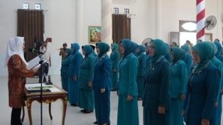 Bukan Raja Mustakim, Cen Sui Lan Melantik Syafartidah Jarmin sebagai Ketua TP-PKK Natuna