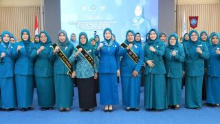 Hafizha Rahmadhani Melantik Ketua TP-PKK dan Ketua Tim Pembina Posyandu Kecamatan Se-Bintan