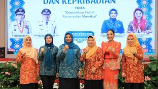 Cara Hafizha Rahmadhani Meningkatkan Kualitas Kader PKK, Mengikutsertkan di Kelas Public Speaking