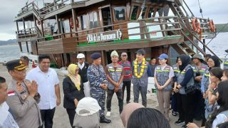 Kapal RS Apung dr Lie Dharmawan II Beri Pelayanan Kesehatan di Gugusan Pulau Tambelan