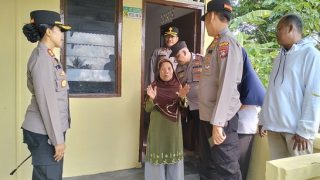 Warga Kampung Harapan Menerima Bantuan Bedah Rumah dari Polres Bintan