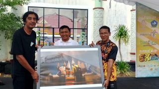 Museum Bahari Fun Run 5K, Bupati Bintan Menyerahkan Hadiah Pemenang Lomba Fotografi Tingkat Pelajar