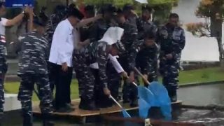 Bupati Natuna Mendampingi Pangkoarmada RI Panen Nila di Lanal Ranai