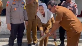 Warga Desa Tapau Krisis Air Bersih, Polres dan Bupati Natuna Turun Tangan
