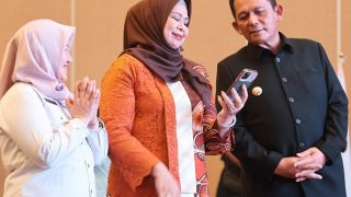 Harganas Ke-32, Hj Dewi Kumalasari Meluncur Buku Ibu Sehat, Anak Kuat Generasi Bebas Stunting