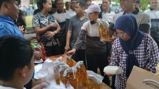 Polres Bintan Buka Bazar Murah Bapokting, Warga: Harganya Pro Rakyat