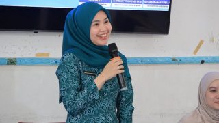 Hafizha Rahmadhani Mengampanyekan Gerakan Kelola Sampah Rumah Tangga di Penaga