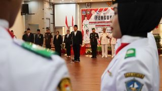 Bupati Bintan Mengukuhkan 26 Anggota Paskibraka, Simak Pesan Roby Kurniawan