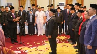 Ansar Ahmad Mengukuhkan Mudzakir sebagai Kepala BPKP Perwakilan Kepri yang Baru
