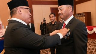Menjelang HUT Kemerdekaan Ke-80 RI, 238 ASN Kepri Terima Satyalancana Karya Satya
