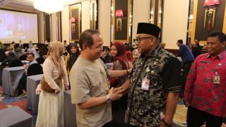 Lis Darmansyah Membuka Bimtek Perizinan dan Pengelolaan Obat Se-Kota Tanjungpinang