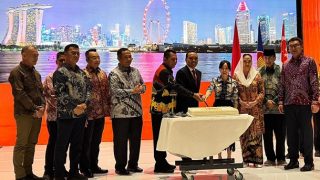 Cen Sui Lan Menghadiri Resepsi Kenegaraan HUT Ke-60 Singapura di Batam