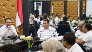 Hari Jadi Ke-77 Kabupaten Bintan, Desa dan OPD Terkotor Diberi Hadiah Bendera Hitam