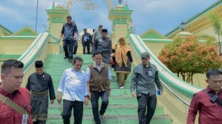 Menko Hukum dan HAM Yusril Ihza Mahendra Menelusuri Jejak Leluhur di Pulau Penyengat
