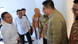 Gubernur Kepri dan Bupati Bintan Menyambut Kedatangan Mendukbangga di Bandara RHF
