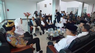 Bupati Natuna Memaparkan Revitalisasi PLBN Serasan kepada Komisi II DPR RI