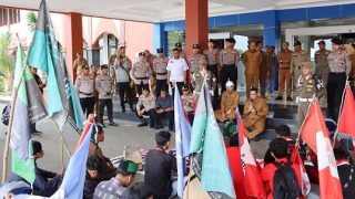 Mahasiswa Kritik Program Roby-Deby, Unjuk Rasa ke Kantor Bupati Bintan