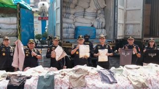 Jelang Akhir Tahun, Bea Cukai Bongkar Dua Upaya Peredaran Produk Garmen Ilegal