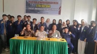 Raja Mustakim Memaparkan Kiat Menjadi Pebisnis Sukses kepada Mahasiswa STAI Natuna