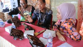 Puluhan Perajin Dibekali Keterampilan Membatik, Hafizha Pengin Mengembangkan Motif Khas Bintan