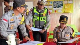 Kapolres Bintan Cek Pos Pelayanan di Pelabuhan dan Pusat Keramaian