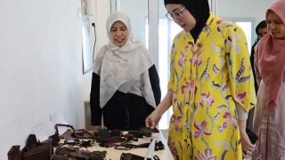 Pengin Aksesori Eksklusif dari Kulit Afal Kanguru? Datang ke Bintan