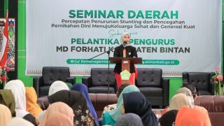 Hafizha Mengajak Semua Pihak untuk Mencegah Pernikahan Dini pada Seminar HAB Kemenag Bintan
