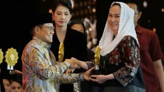 Berprestasi di Program JKN, Cen Sui Lan Mewakili Sumatera sebagai Penerima UHC Awards Kategori Utama