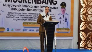 Fokus 2027: Bupati Natuna Cen Sui Lan Perkuat Bansos Lansia hingga Kredit UMKM 0%