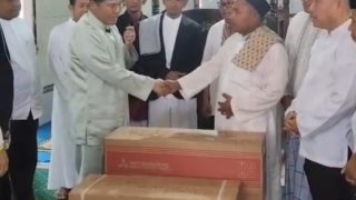 Wujudkan Kenyamanan Ibadah, Raja Mustakim Donasikan 3 Unit AC ke Masjid Al Kautsar