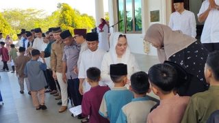 Bupati Natuna Berbuka Puasa Bersama Anak Yatim dan Siswa Sekolah Rakyat di Rumah Dinas