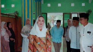 Ada yang Belum Rampung, Cen Sui Lan Mendesak Penyelesaian Pembangunan Masjid Baitul Muttaqin di Air Lengit