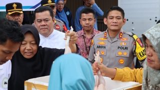 Tinjau Pasar Murah, Sekda Bintan: Harga Stabil, Stok Bahan Pangan Aman