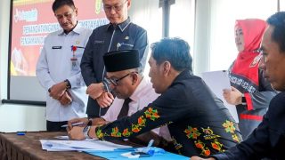 Bayar Gaji Ke-14, Pemko Tanjungpinang Menandatangani Kesepakatan Pinjaman Daerah Sebesar Rp30 Miliar Bersama BRKS