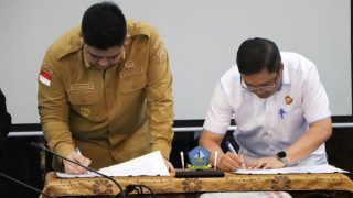 Menyelamatkan Keuangan Negara Rp109,97 Miliar, Kajari dan Bupati Bintan Teken Kerja Sama Bidang Datun