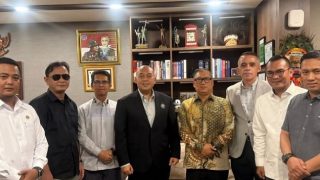 Bupati Karimun Mengusulkan Pendukung Distribusi Logistik kepada Kemenko Infrastruktur dan Pembangunan Kewilayahan