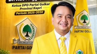 Profil Dr Ade Angga SIP MM Kader HmI di Era Reformasi Menakhodai Golkar Kepri