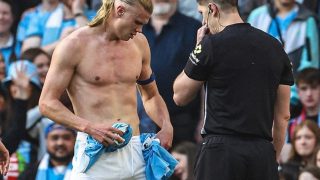 Kini, Trofi Juara Liga Inggris 2025-2026 Condong ke Manchester City