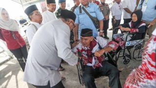 Wako Tanjungpinang Melepas Keberangkatan 144 Jemaah Calon Haji di Pelabuhan SBP, Berikut Pesan Lis Darmansyah