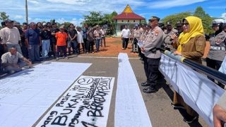 Nelayan Bintan Menolak Eksploitasi Tambang Pasir Laut, Gelar Aksi Damai ke Kantor DKP Kepri