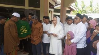 Daeng Rusnadi Berpulang ke Rahmatullah, Cen Sui Lan: Almarhum Memberikan Pengabdian Nyata bagi Kemajuan Natuna
