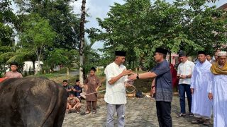 Polres Bintan Berbagi Hewan Kurban Sapi dan Kambing untuk Masyarakat