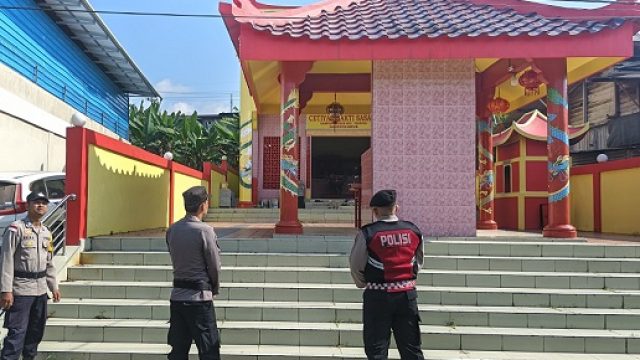 Peringatan Hari Tri Suci Waisak 2560 BE di Bintan Berlangsung Aman